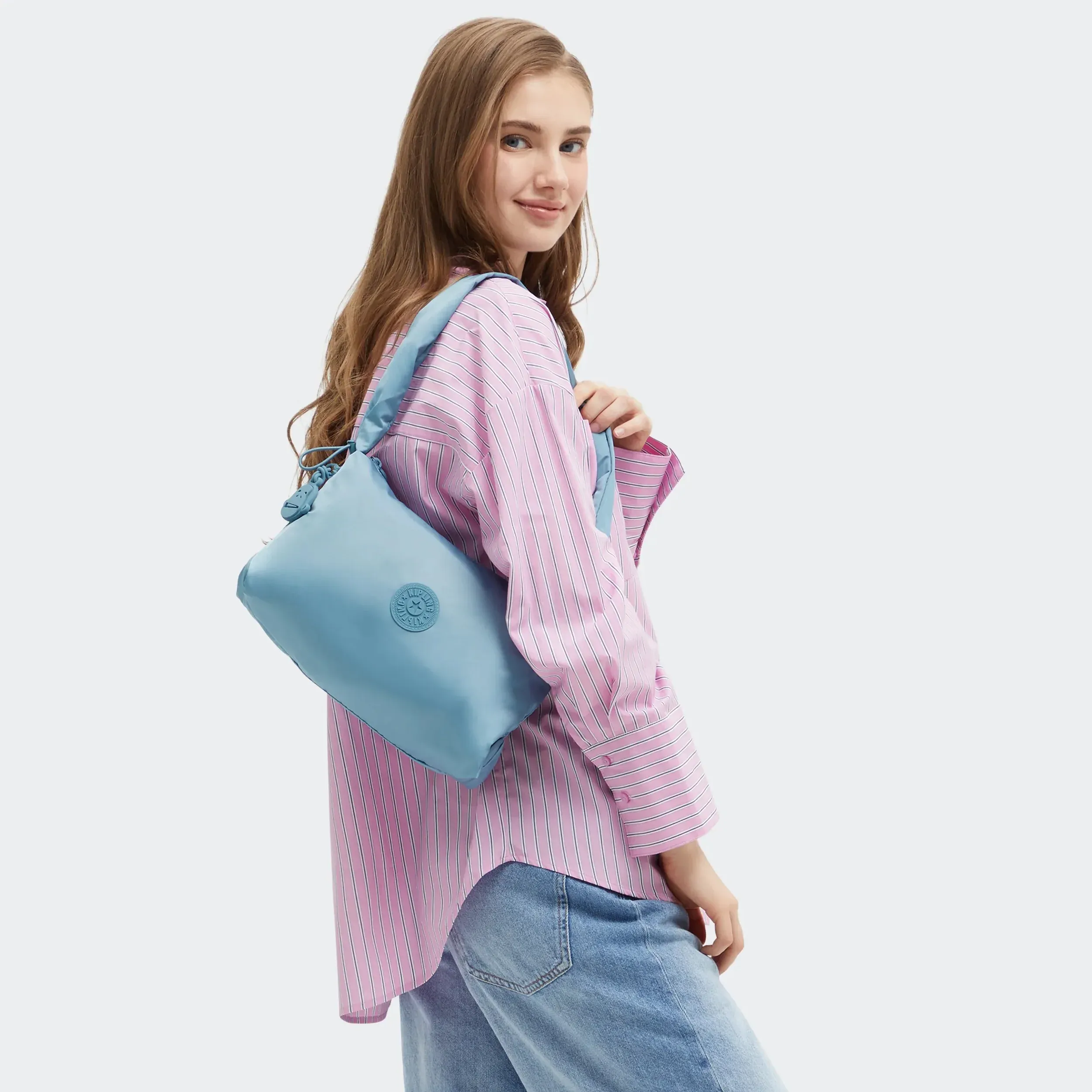 Eleni Medium Smooth Satin-axelväska